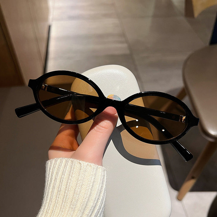 Ladies elegant cat-eye glasses Bowlift
