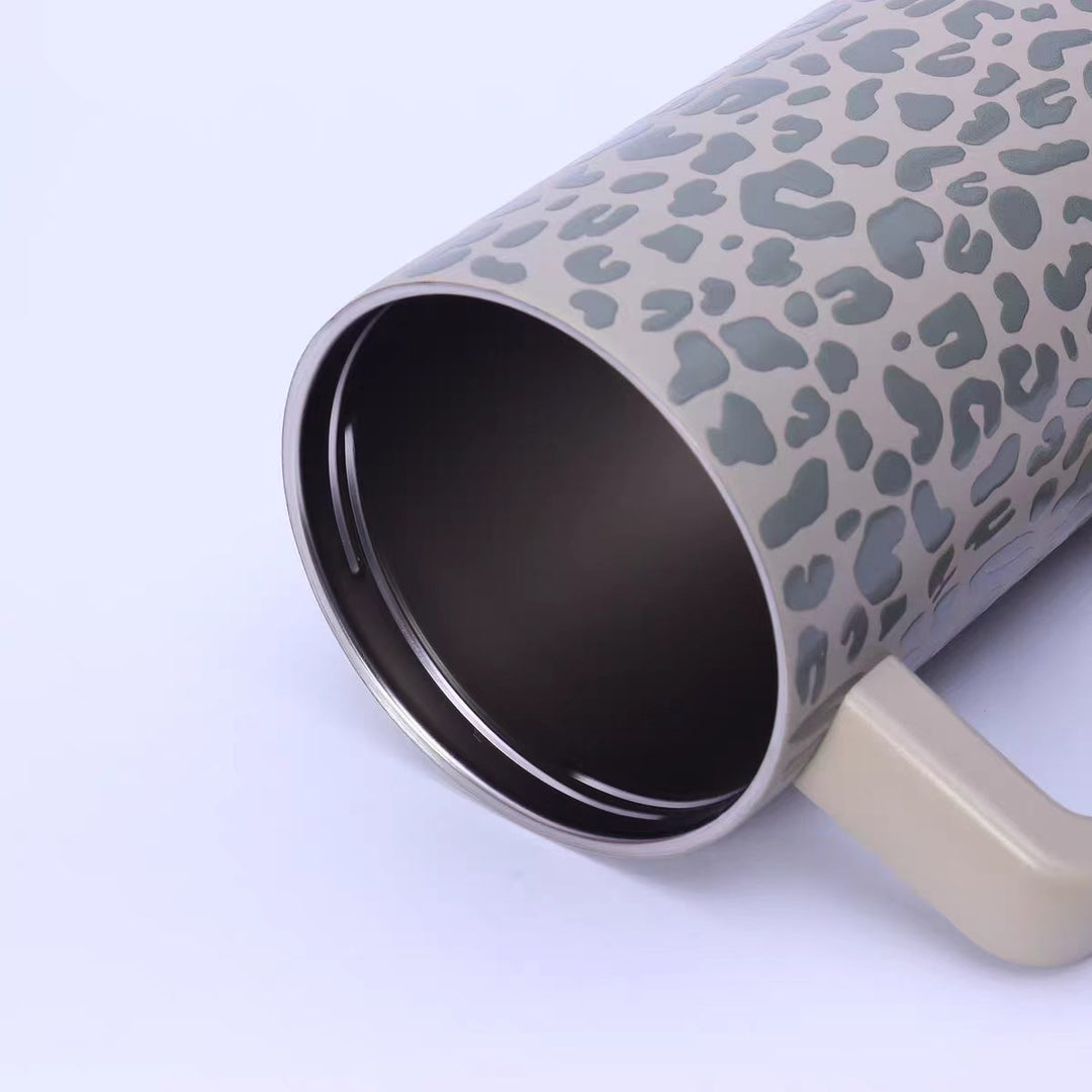 Ladies drinking cup with unique leopard pattern Bowlift