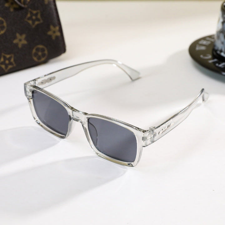 Women's fashionable reading glasses with elegant design Bowlift