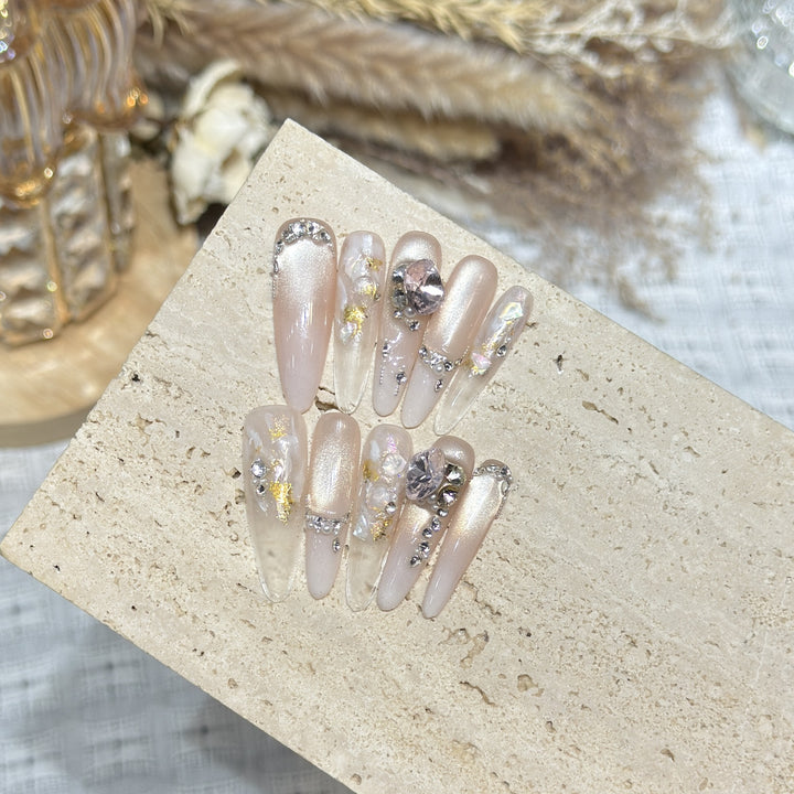 Glamorous Stiletto Press-On Nail Set with Rhinestone Embellishments Bowlift
