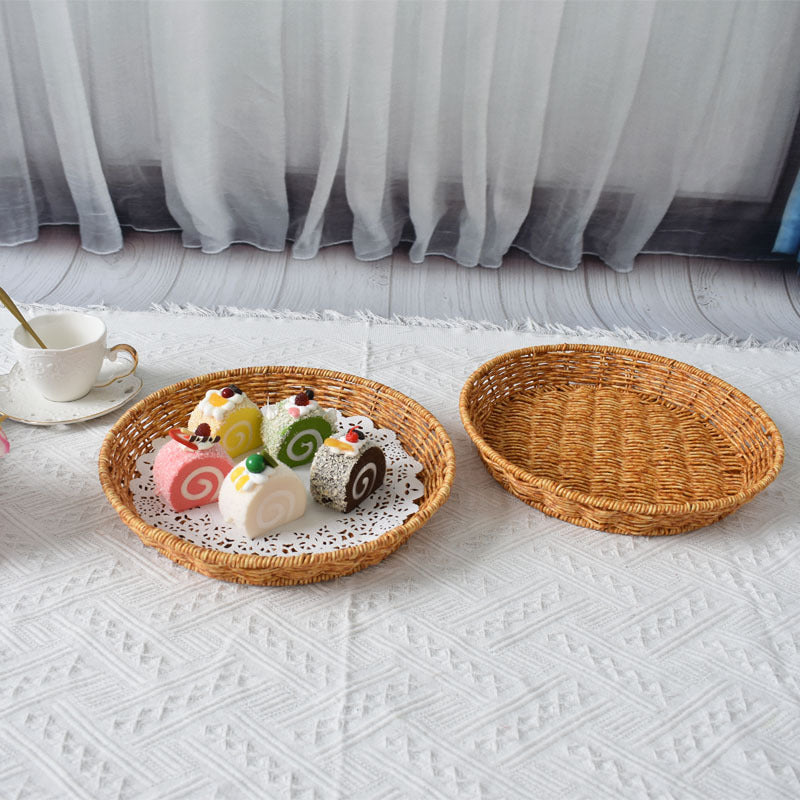 Leaf-Shaped Woven Serving Platter Bowlift