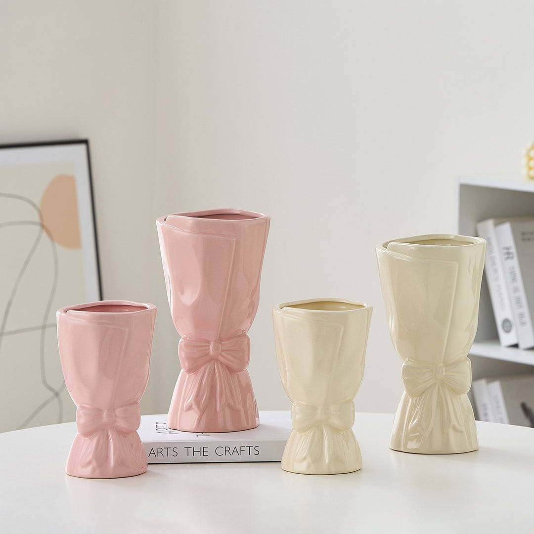Elegant ceramic flower vase Bowlift