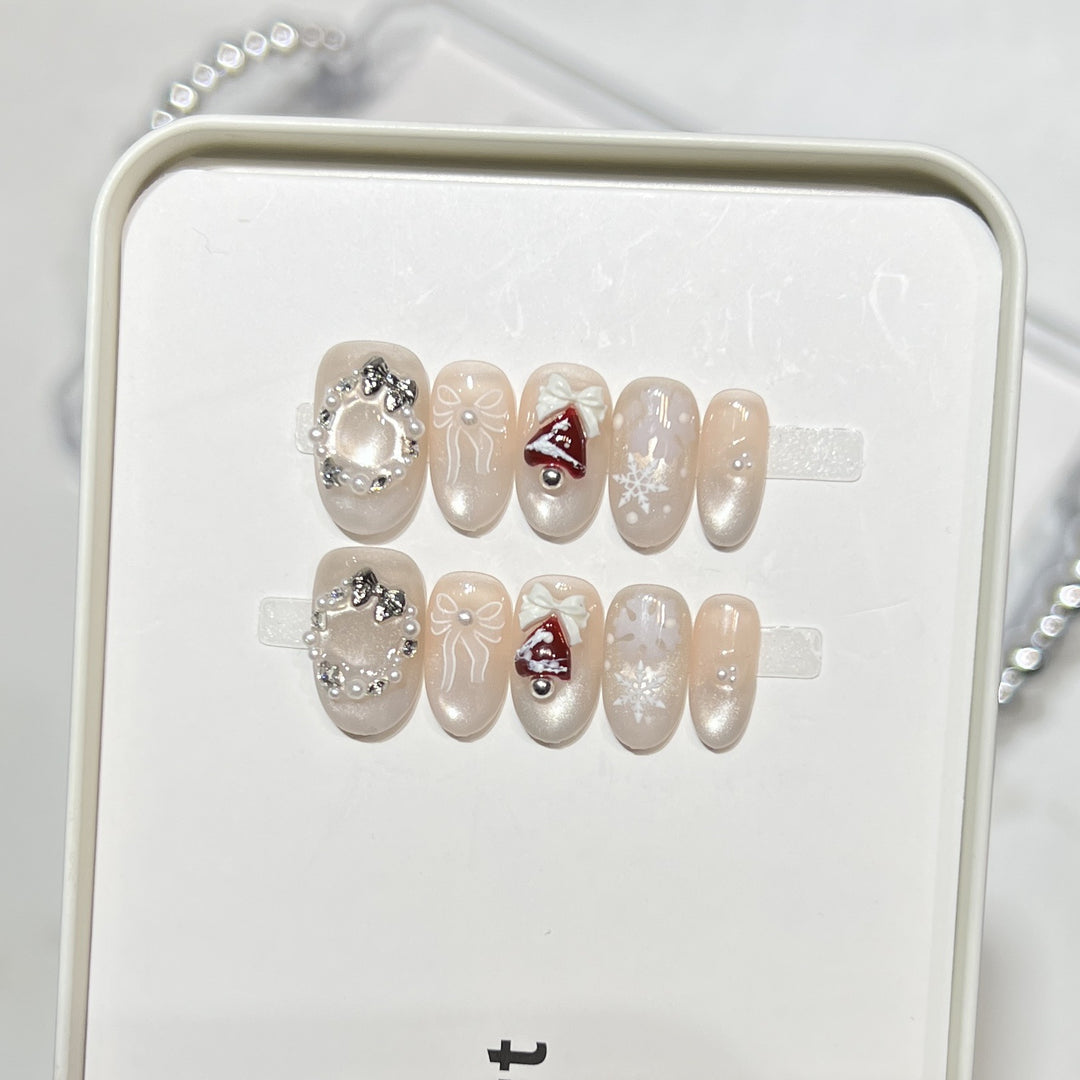 Glittery Press-On Nail Art Set with Snowflake Design Bowlift