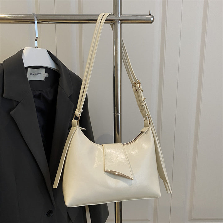 Luxurious Patent Leather Shoulder Bag Bowlift