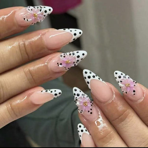 Floral Design Press-On Nail Art Set Bowlift