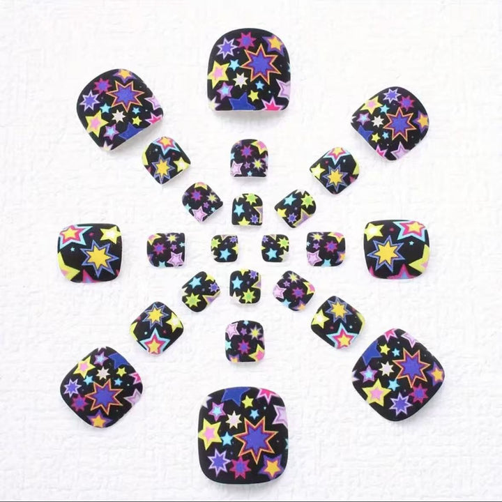 Nail art set with colorful star pattern Bowlift