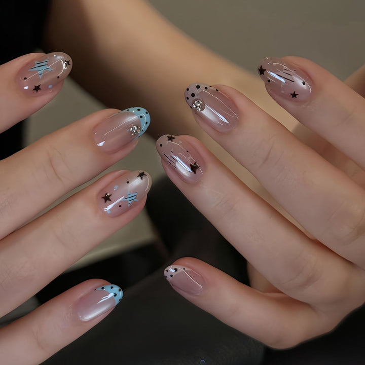 Artificial nails with Sparkling Star Theme Bowlift