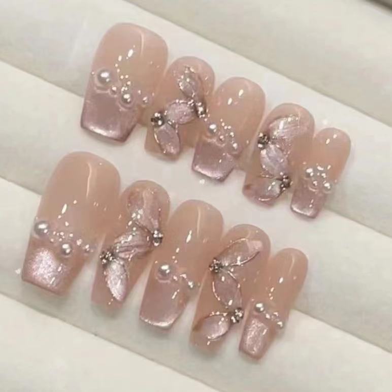 Artistic Floral Press-On Nail Set with Pearl Accents Bowlift