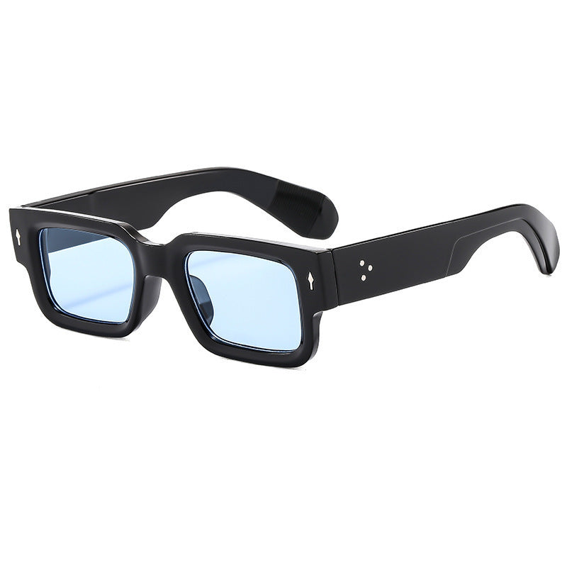 Women's fashionable square sunglasses in striking tortoiseshell design Bowlift