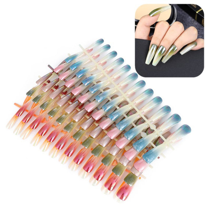 Artificial nails in modern glitter finish Bowlift