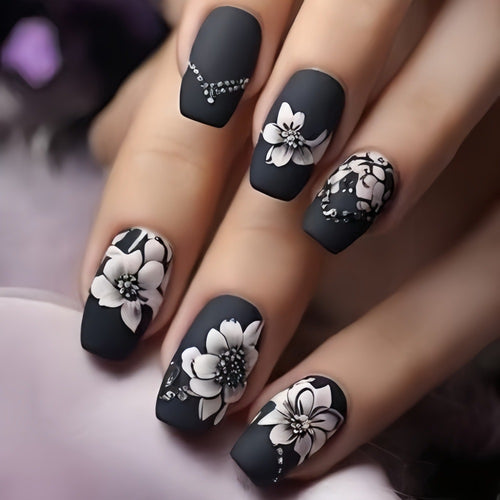 Artificial nails with elegant floral designs Bowlift