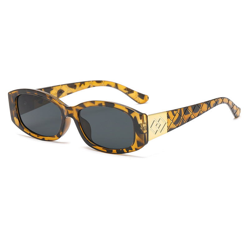 Women's modern sunglasses with unique golden frame Bowlift