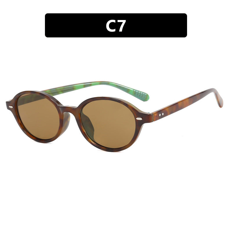 Retro Inspired Round Sunglasses Bowlift