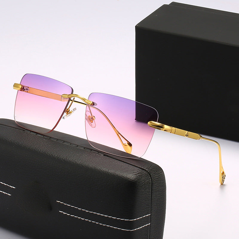 Women's fashionable square sunglasses with luxurious metal accents Bowlift