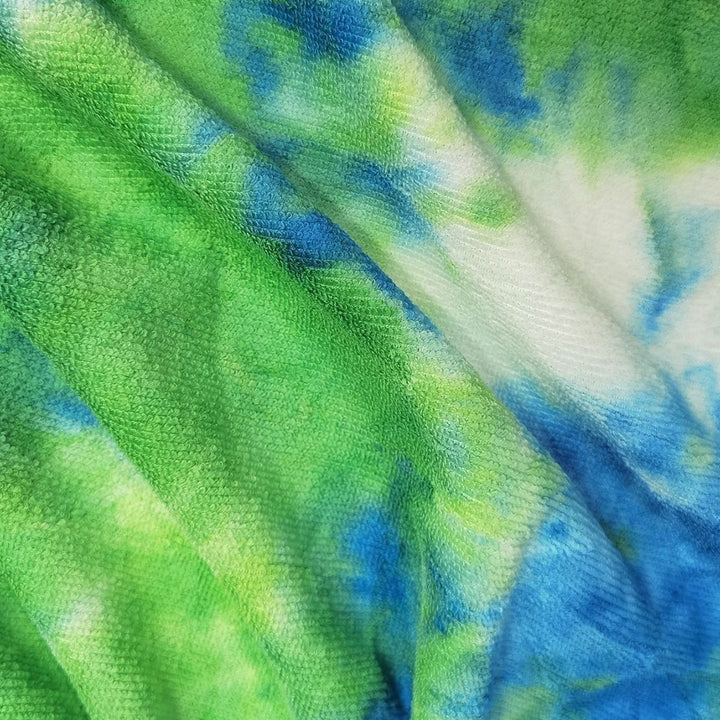 Beach towel with unusual batik design Bowlift