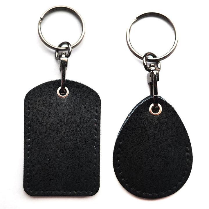 Unisex keychain with integrated Tracker Bowlift