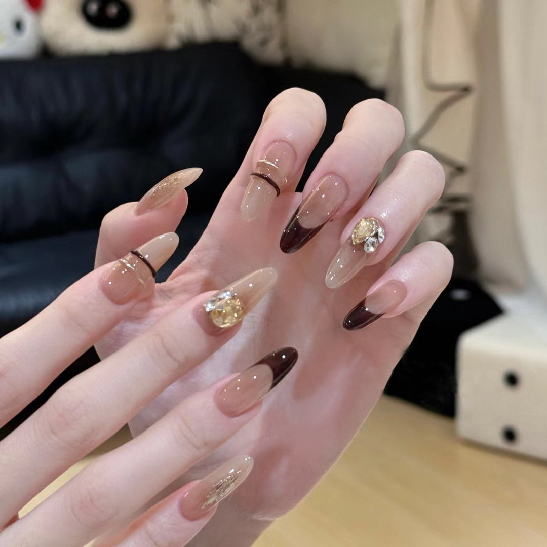 Decorative Press-On Nail Design Set Bowlift