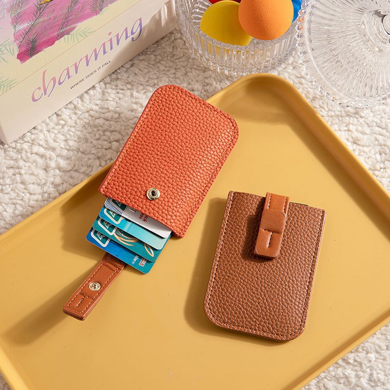 Minimalist RFID-Blocking Leather Card Holder Bowlift