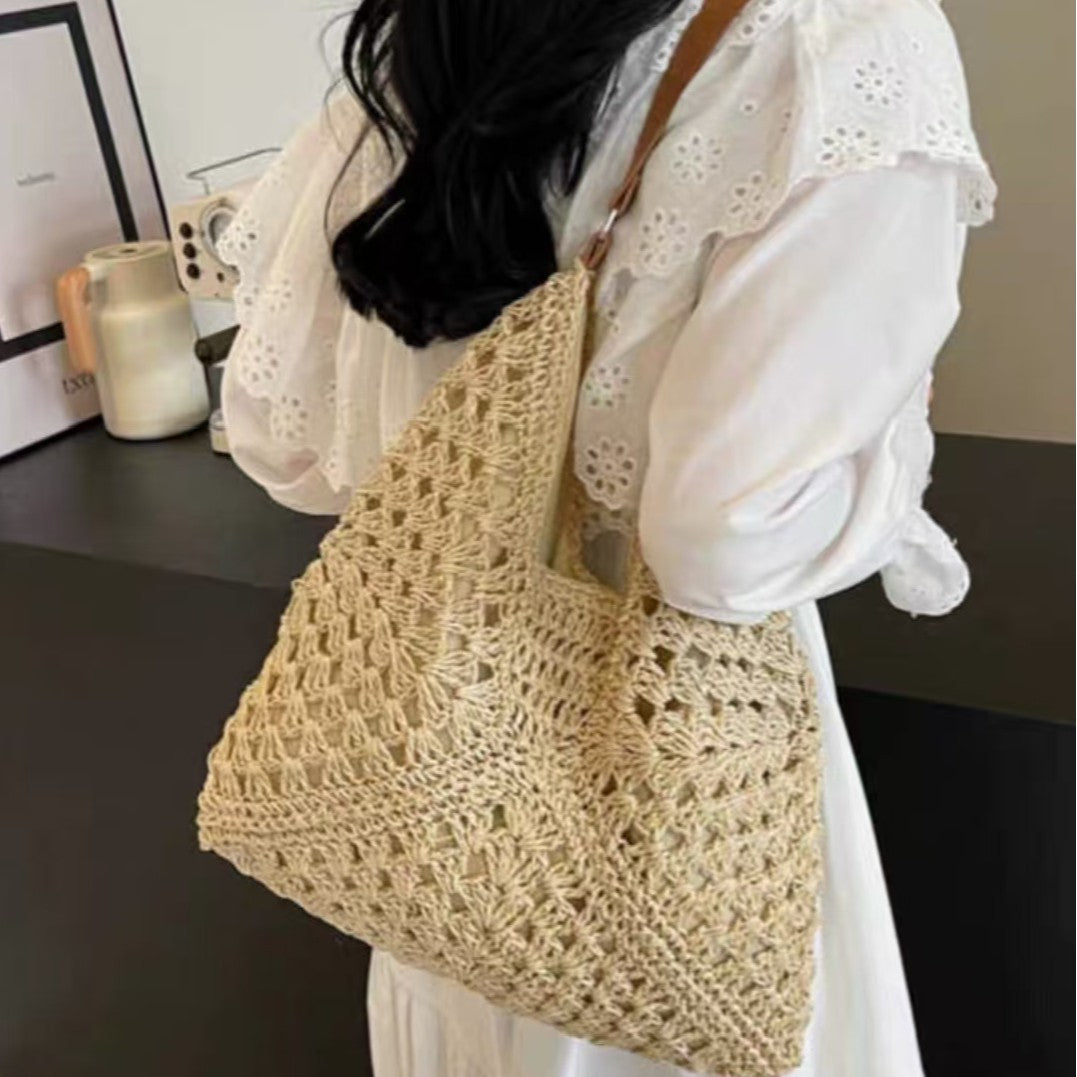 Hand-knotted shoulder bag Bowlift