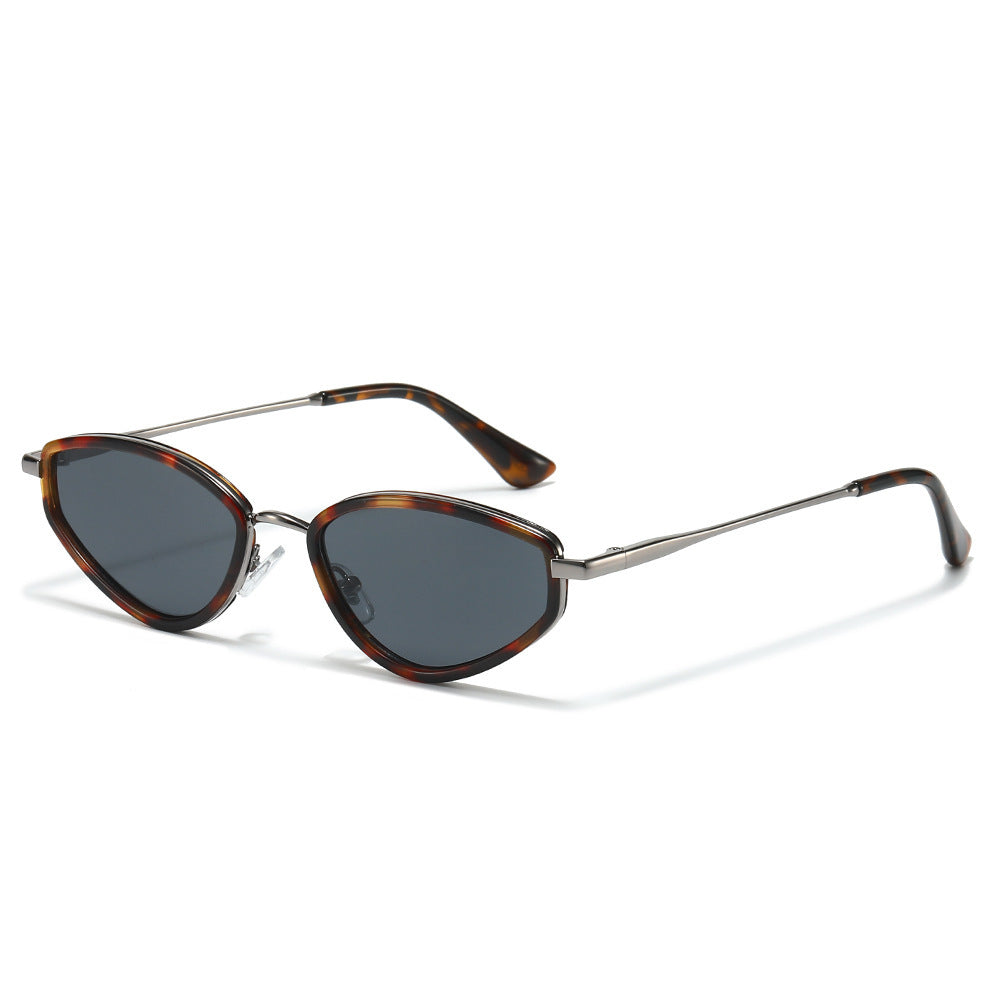 Modern Cat-Eye Sunglasses with Lightweight Frame Bowlift
