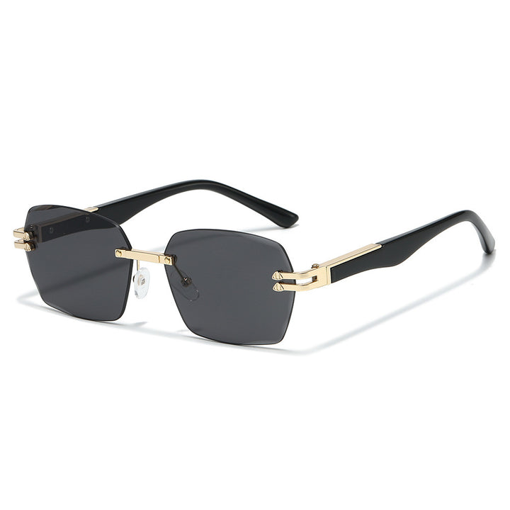 Oversized Geometric Sunglasses with Metal Details Bowlift