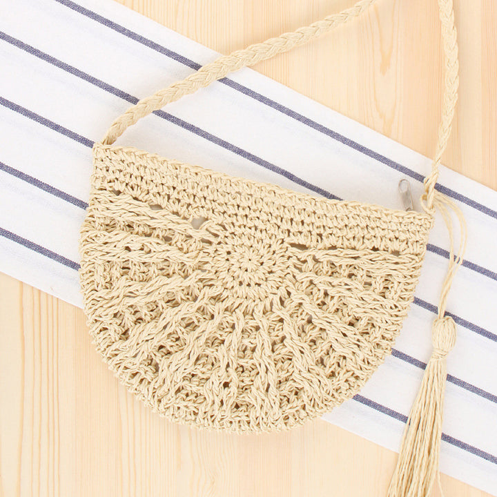 Macrame Crossbody Bag in Crescent Moon Design Bowlift