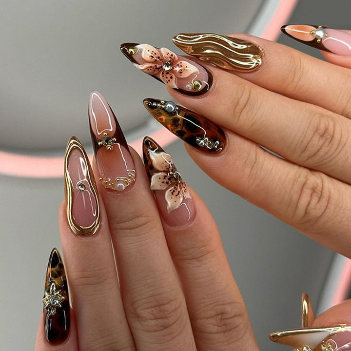 Artful nail art with floral accents Bowlift