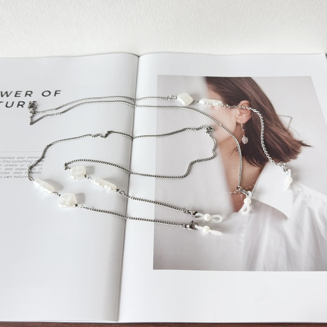 Elegant Layered Beaded Necklace Bowlift