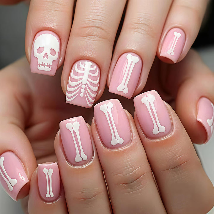 Artistic Halloween-Inspired Nail Art Bowlift