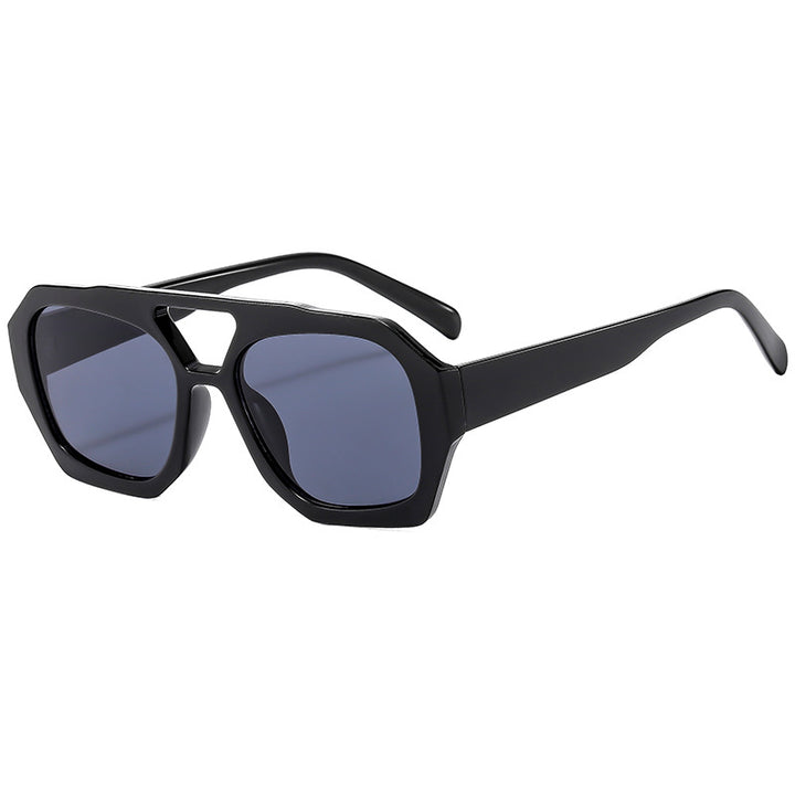 Women's fashionable sunglasses in contemporary design Bowlift