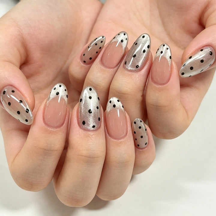 Artistic Polka Dot Press-On Nail Tips Bowlift