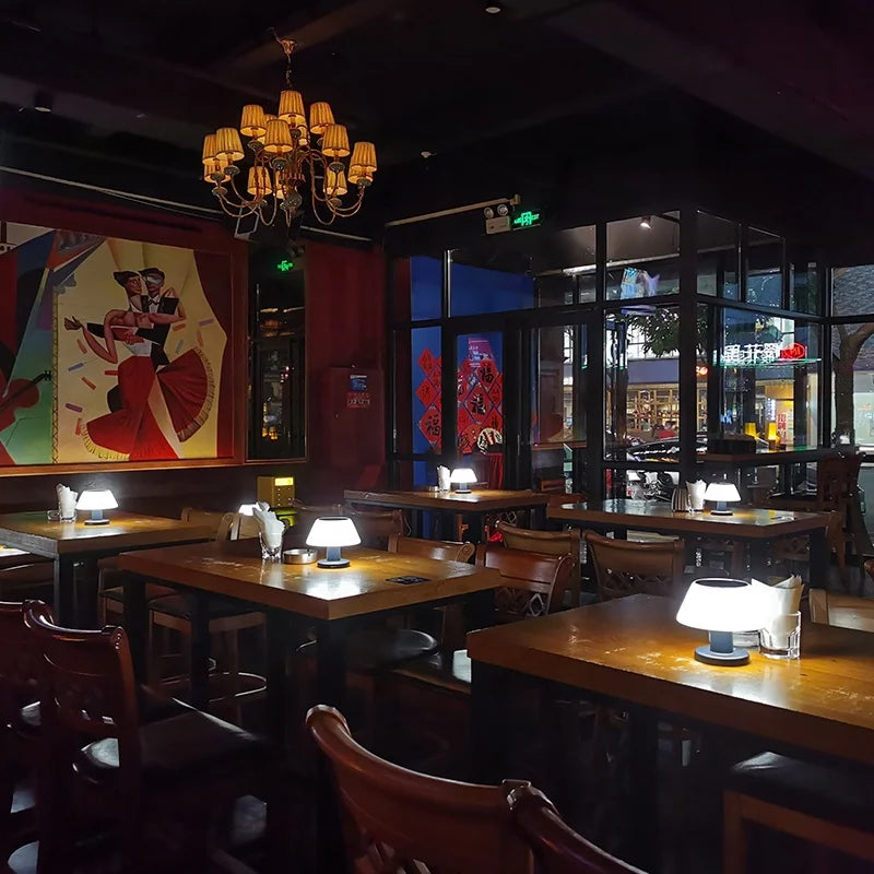 BowLift | Portable table lamp with long working time