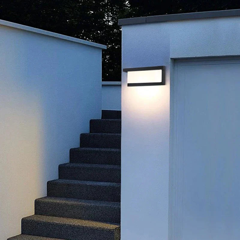 BowLift | Waterproof LED Outdoor Lamp