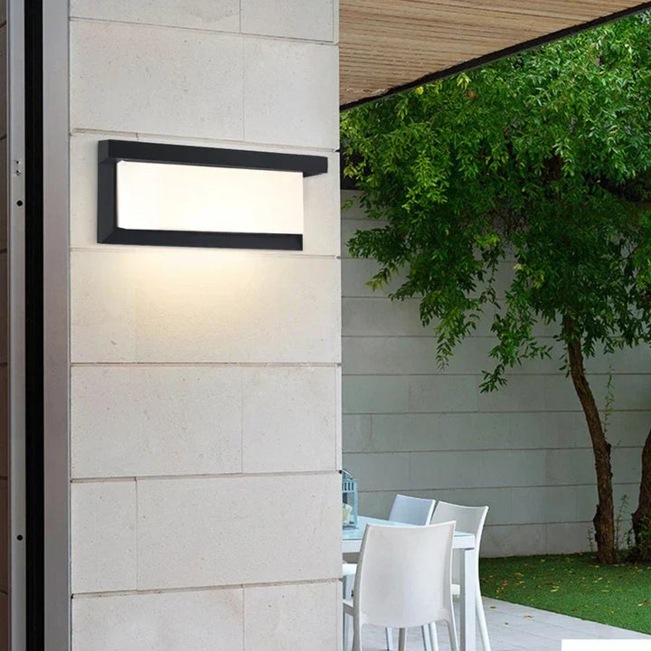 BowLift | Waterproof LED Outdoor Lamp