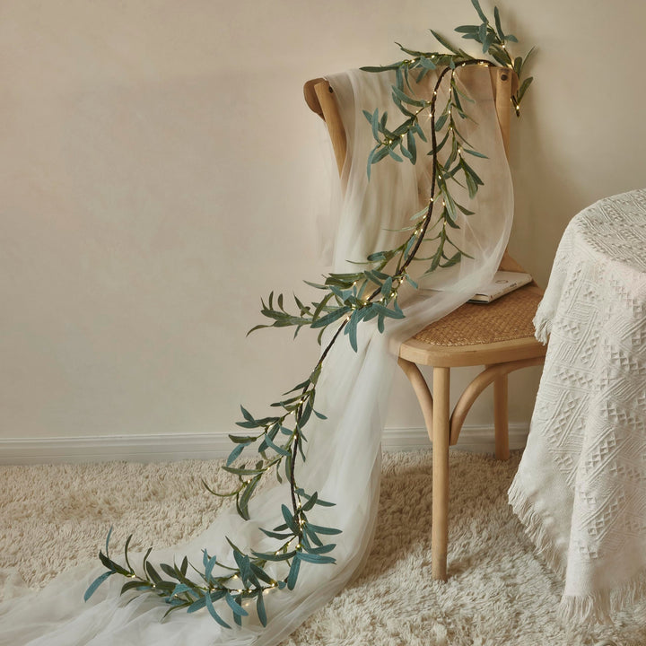 BowLift | OliveMystique Table Lamp - Natural Elegance for Every Room