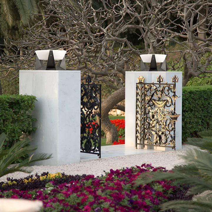 BowLift | Luxio Solar – Luxurious Solar-Powered Japanese Garden Lamp
