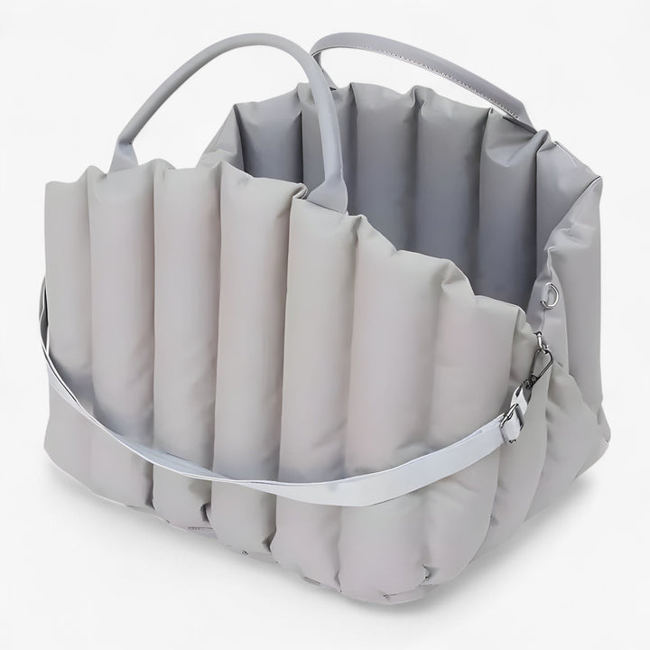 BowLift | Lightweight dog carrier bag with warm lining & safety belt for on the go