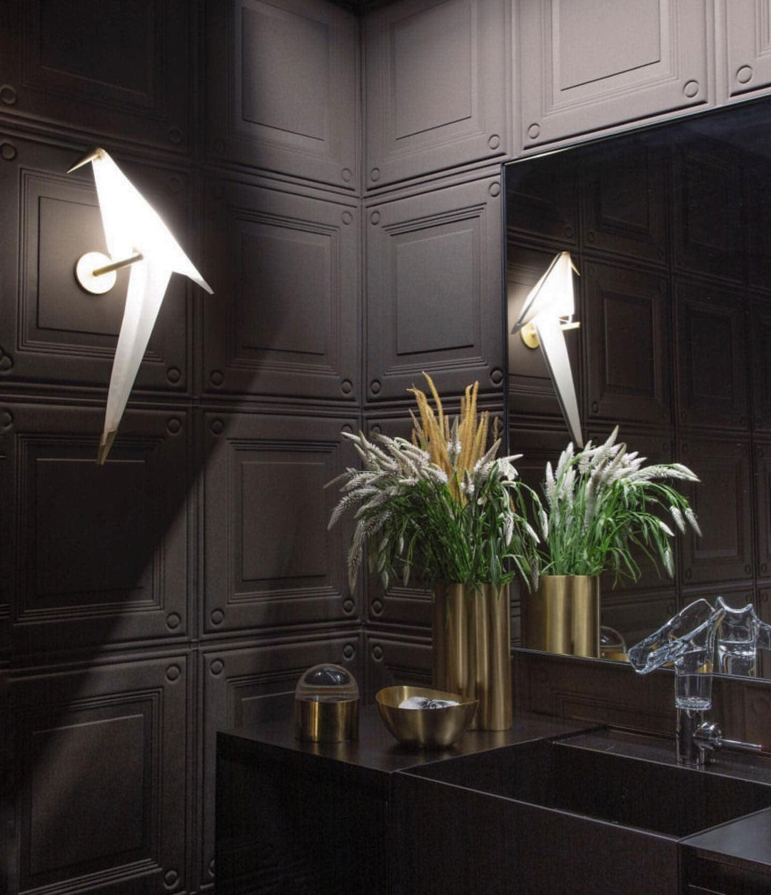 BowLift | Fancy Wall Lamp with Nature-Inspired Design