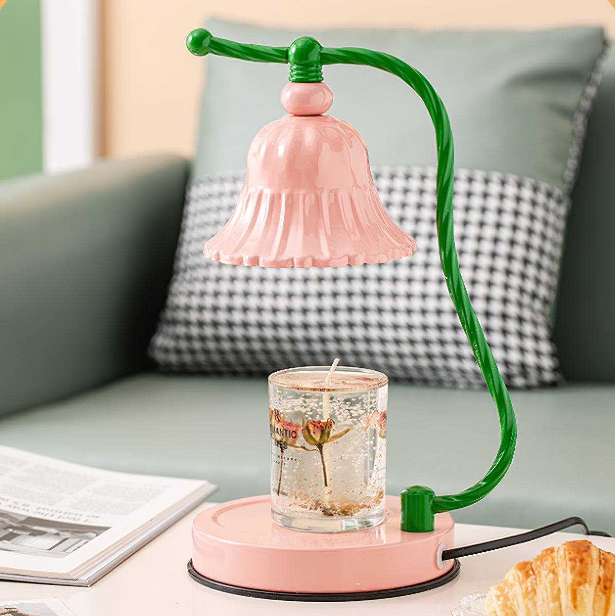 BowLift | BloomAura – Charming Pink Glass Table Lamp