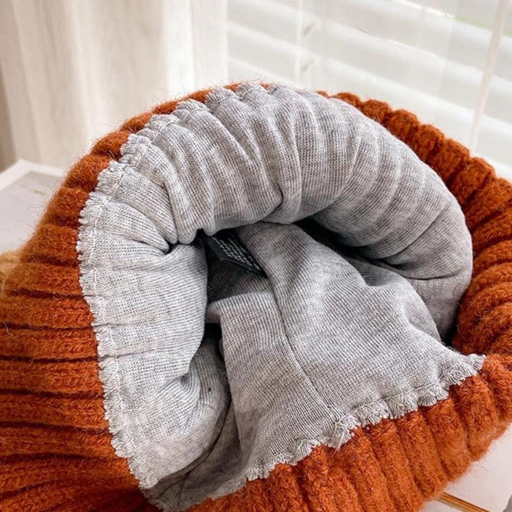 CozyCat Beanie - Trendy Winter Hat with Cat Ears Bowlift
