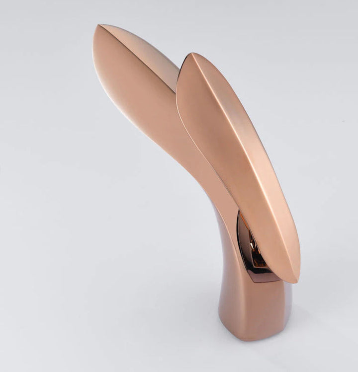 BowLift | Luxurious modern bathroom faucet