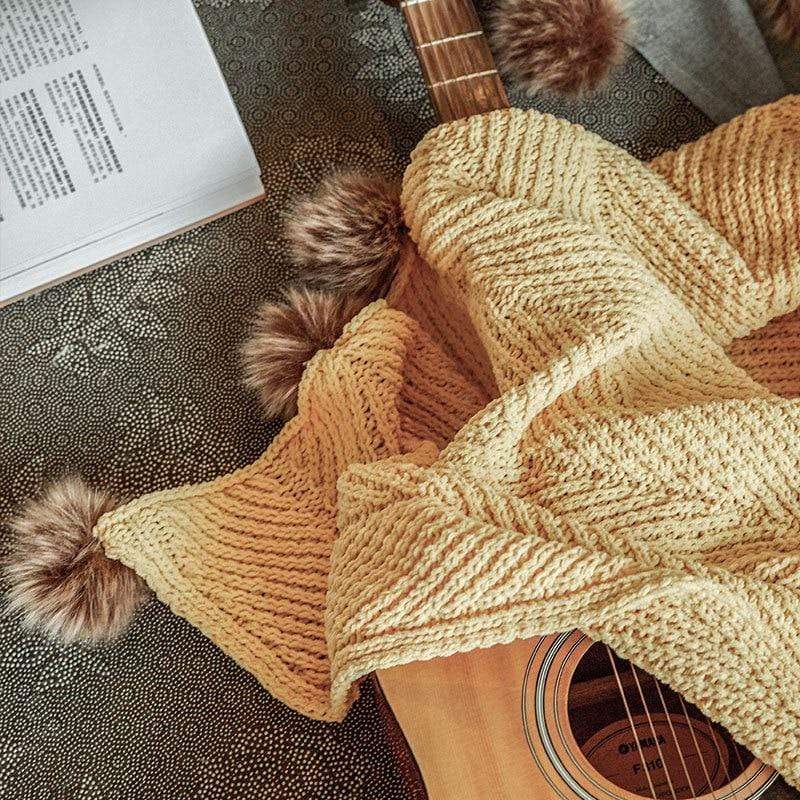 Pom Pom Chenille Blankets Bowlift