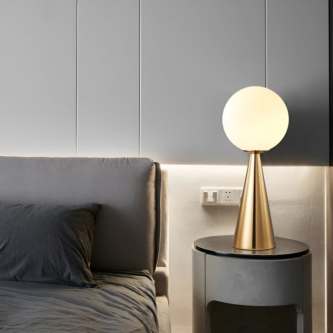 BowLift | Elegant Golden Table Lamp - Luxurious Lighting for Your Interior
