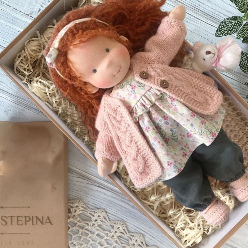 BowLift | Handmade Waldorf doll for creative play – Natural materials, 30 cm