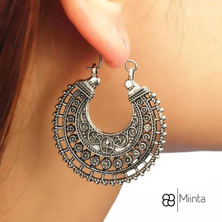 Elegant Tibetan Filigree Earrings made of High-Quality Real Silver! Bowlift