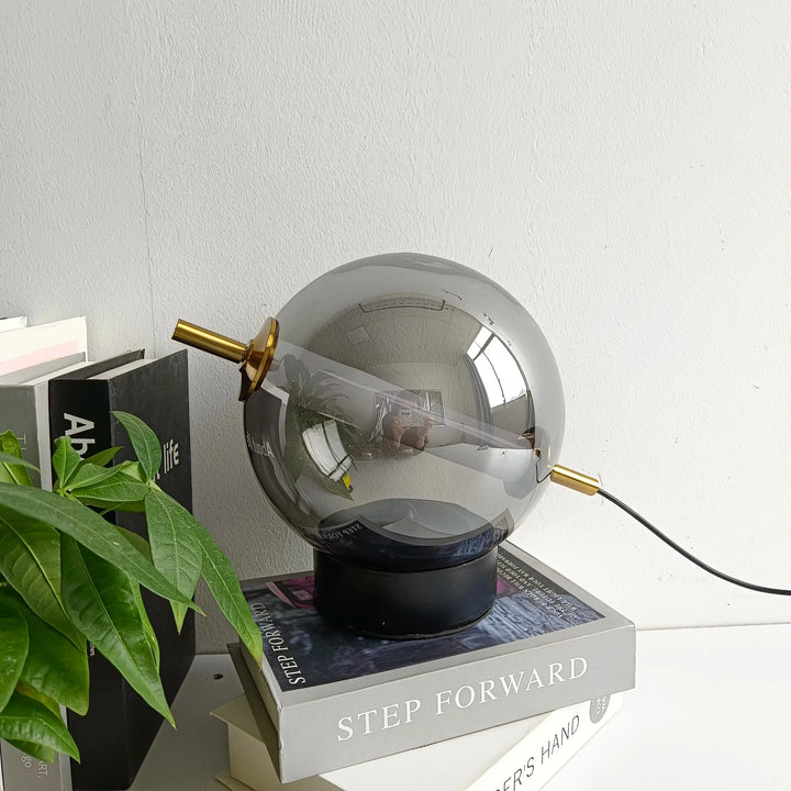 BowLift | Retro Glass Table Lamp with Warm Glow - Timeless Elegance