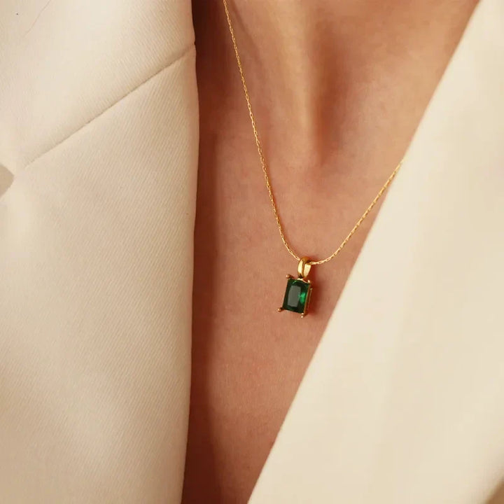 BowLift | Dainty Aurora Necklace