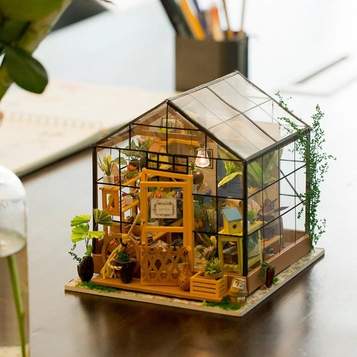 Cathys Flower House Bowlift