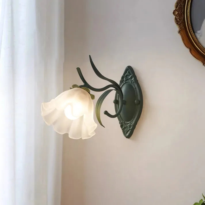 BowLift | LilyGlow Wall Light - Elegant nature-inspired lighting