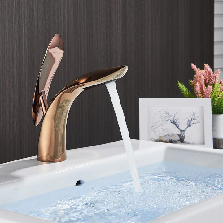 BowLift | Modern Luxury Bathroom Faucet for a Stylish Bathroom